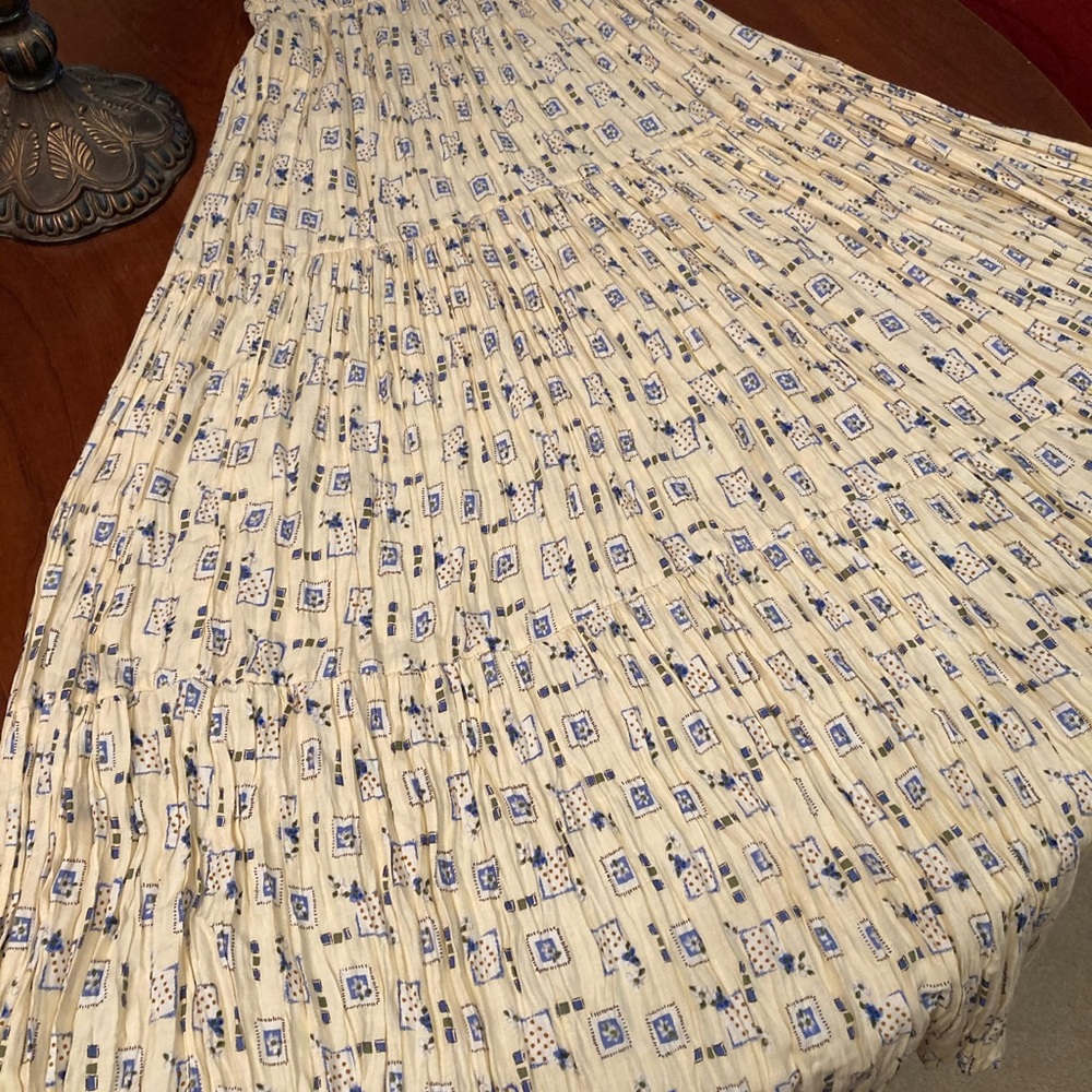 Long skirt